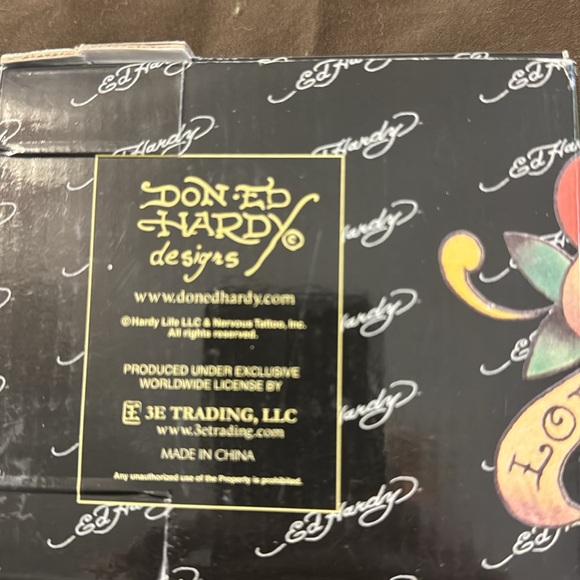 Ed Hardy 2FL.OZ flared shooters -set  of four. NWOT - Picture 6 of 6